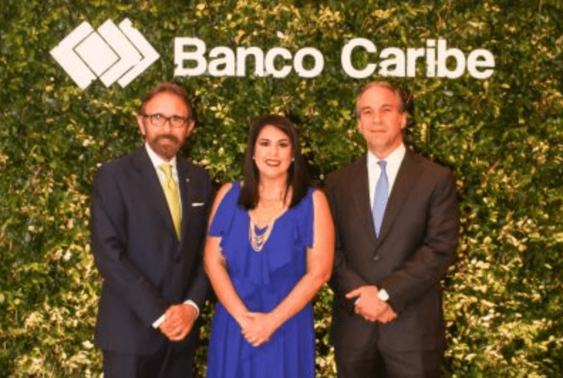 Imagen Banco Caribe ofrece coctel a clientes Visa Infinite