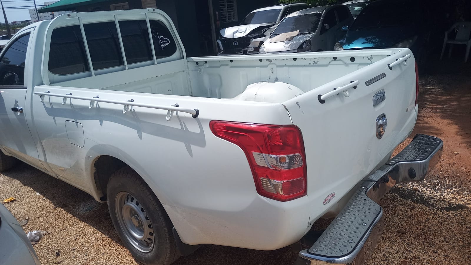 Imagen bienes Ran 1200 4x2 Color Blanco Año 2017 RD$600,000.00