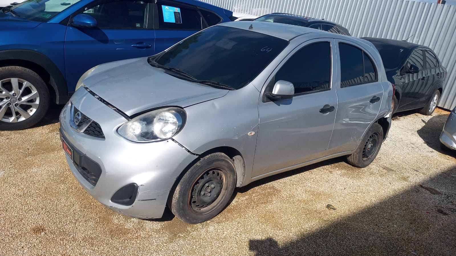 Imagen bienes Nissan March Color Gris Año 2018 RD$330,000.00