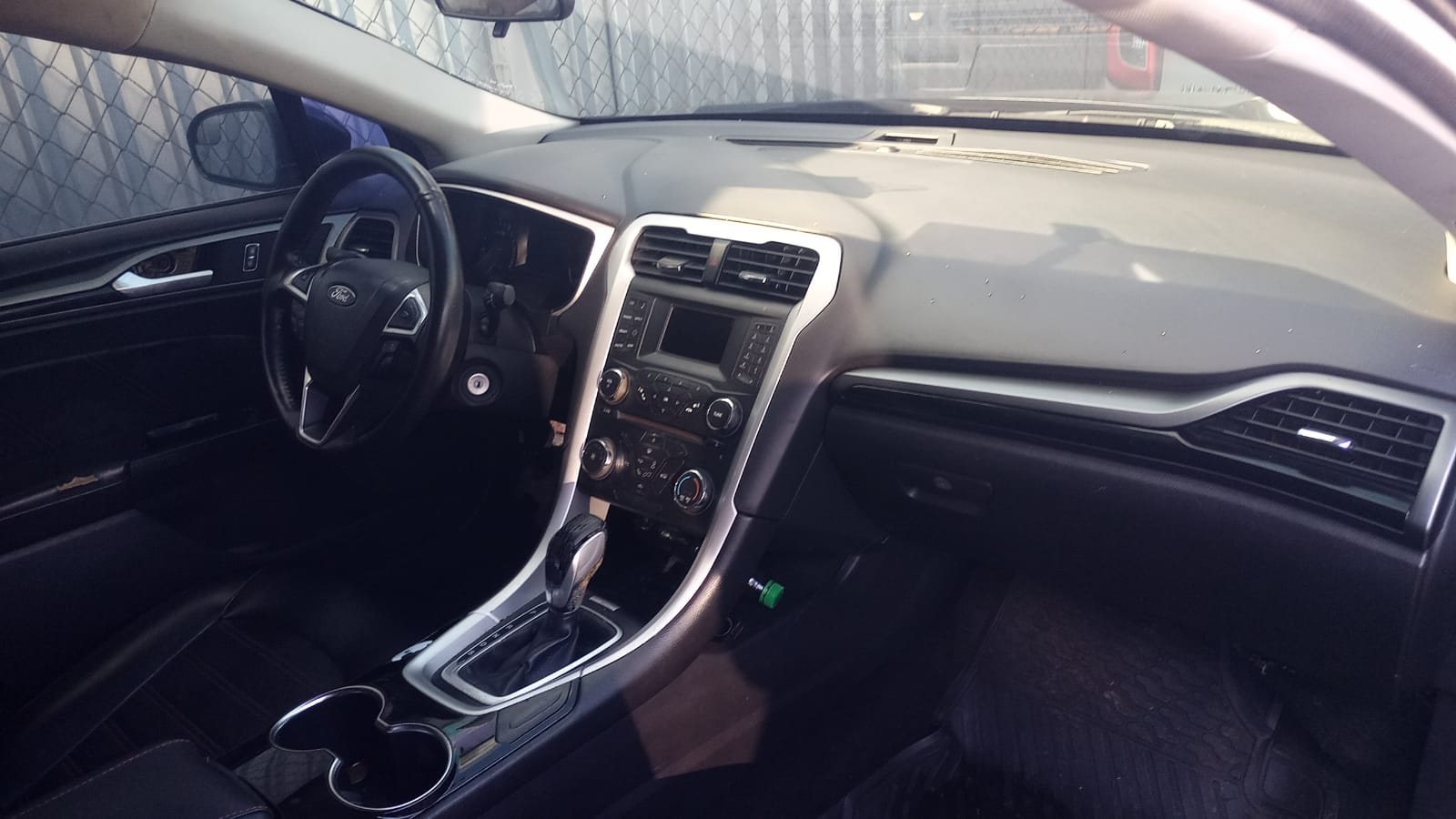 Imagen bienes Ford Fusión Color Negro Año 2014 RD$475,000.00