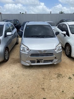 Imagen bienes Daihatsu Mira ES Año 2018 Color Plateado