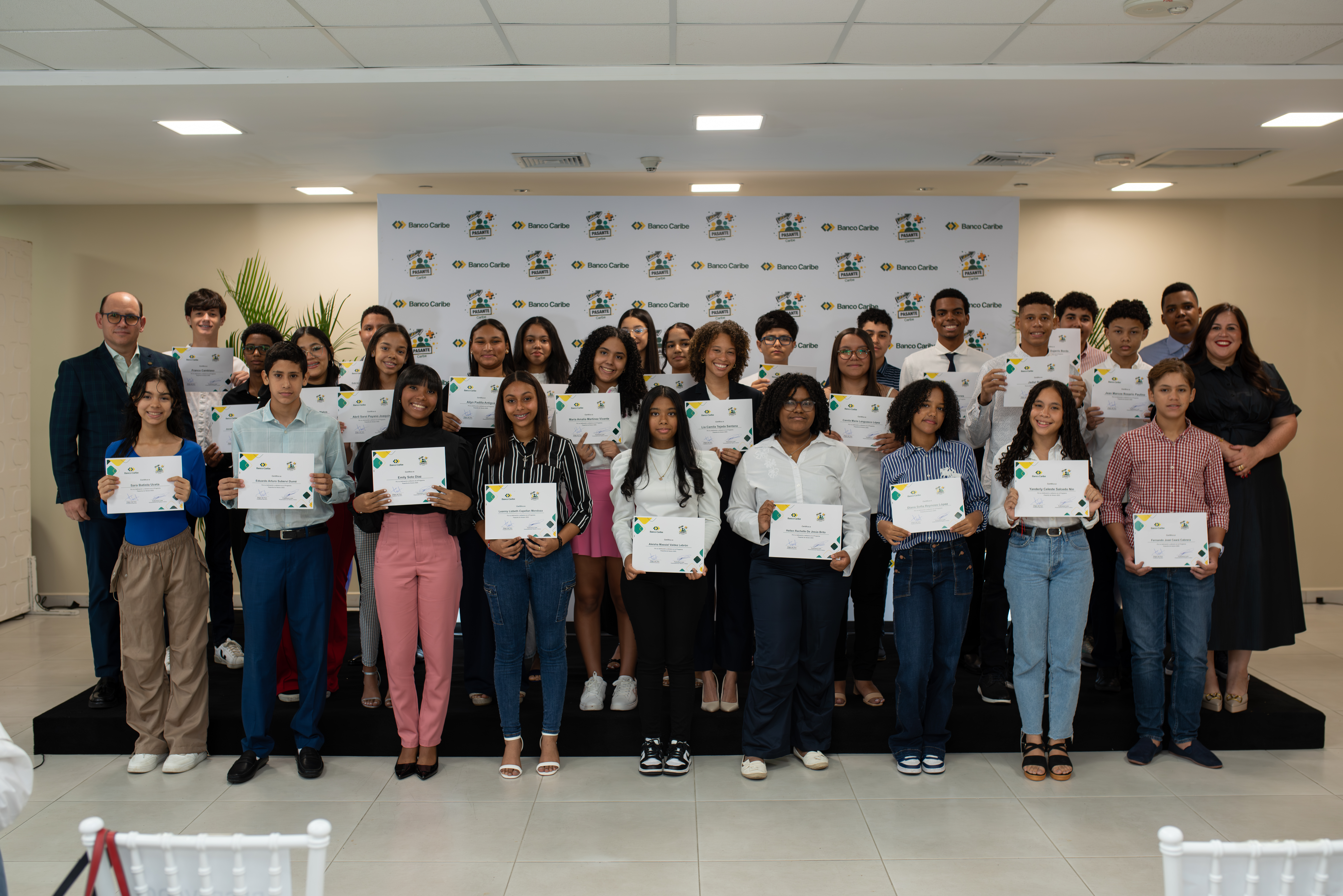 Imagen Banco Caribe celebra graduación de su Programa de Pasantías de Verano