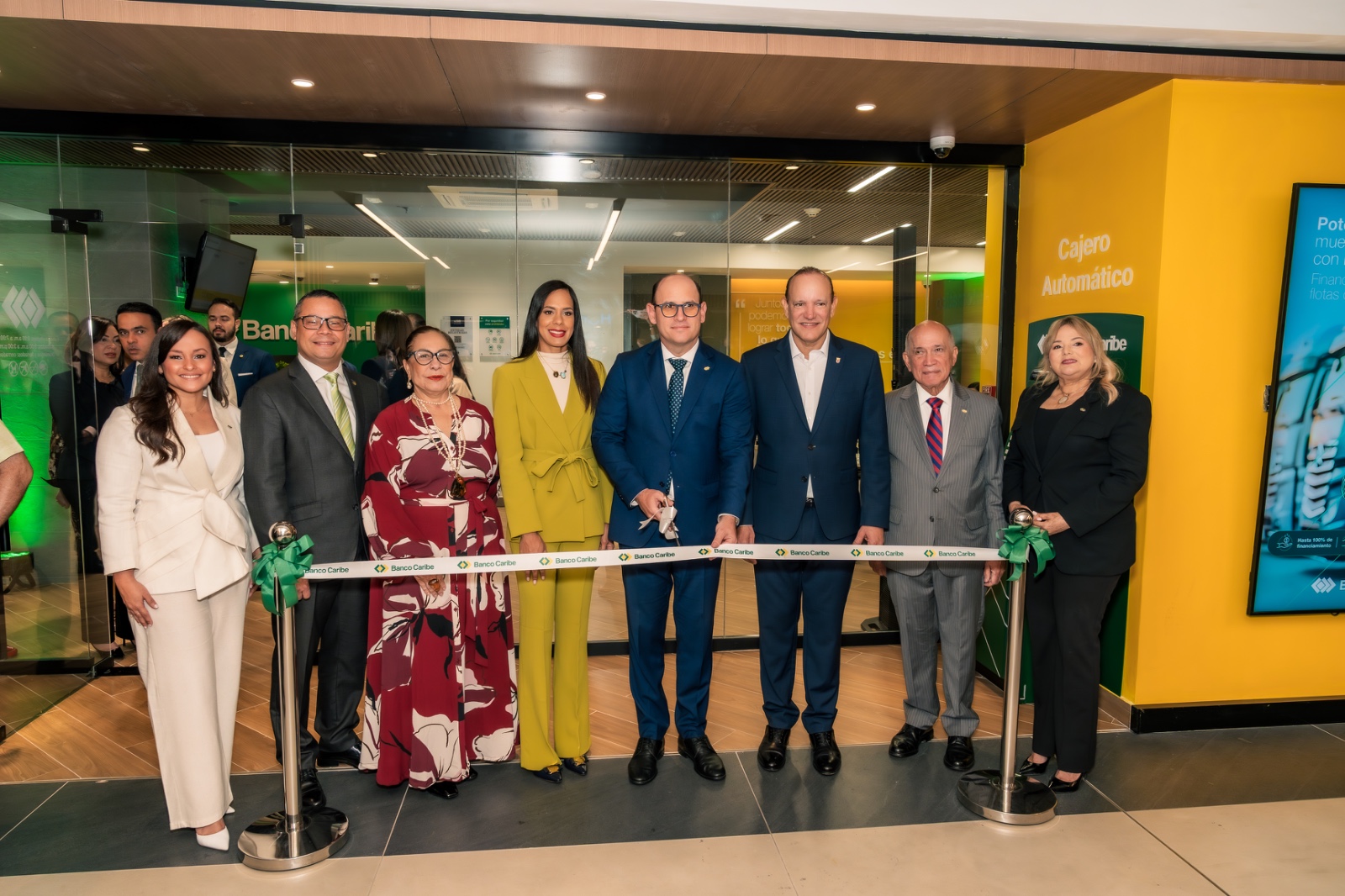 Imagen Banco Caribe abre sus puertas en Ágora Santiago Center